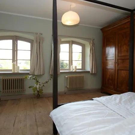 度假居 Light Flooded With Sauna